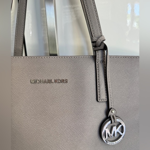 Michael Kors Purse - Picture 3 of 9